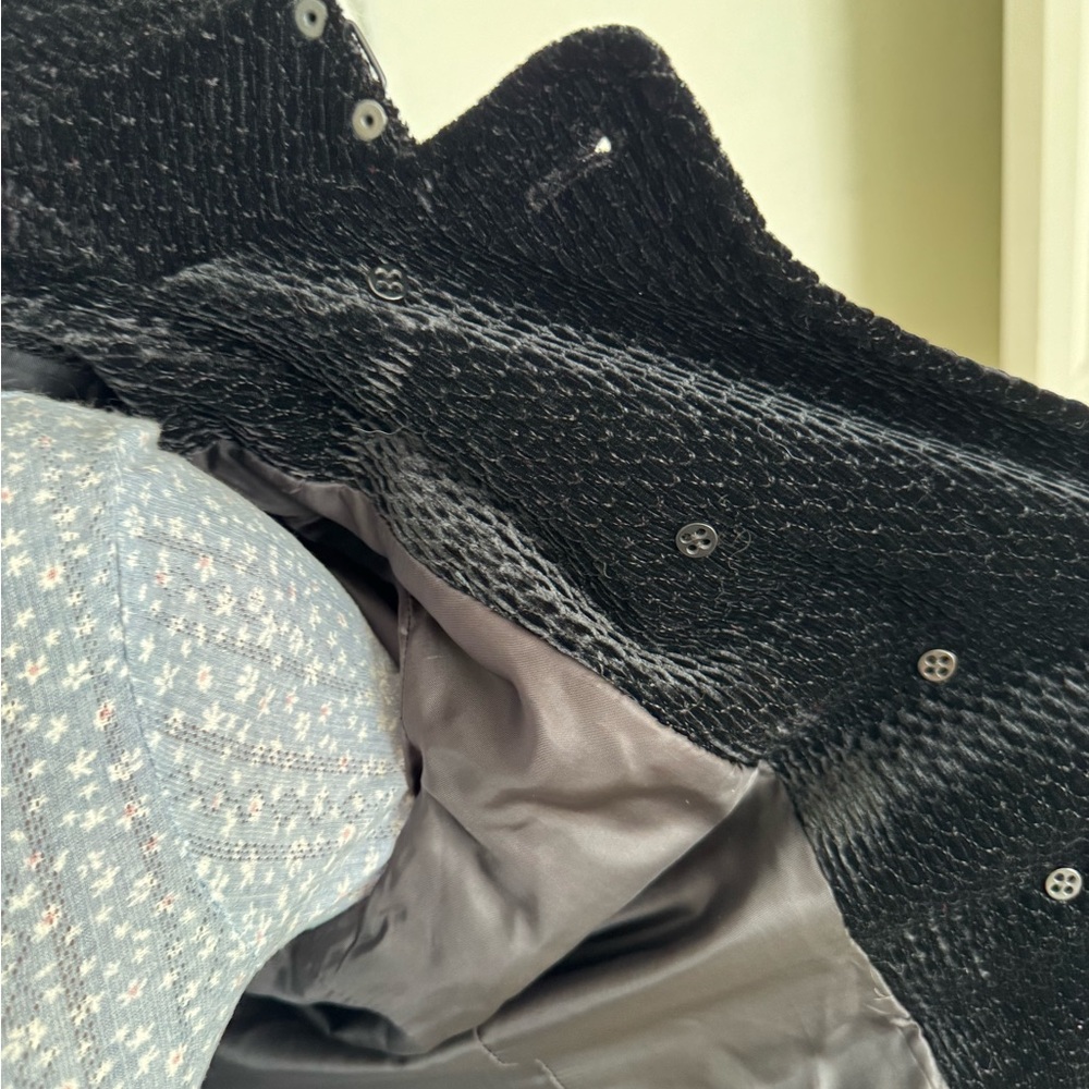 Burberry Black Textured Trench Coat - Picture 8 of 10